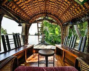 Alleppey Houseboat Experience